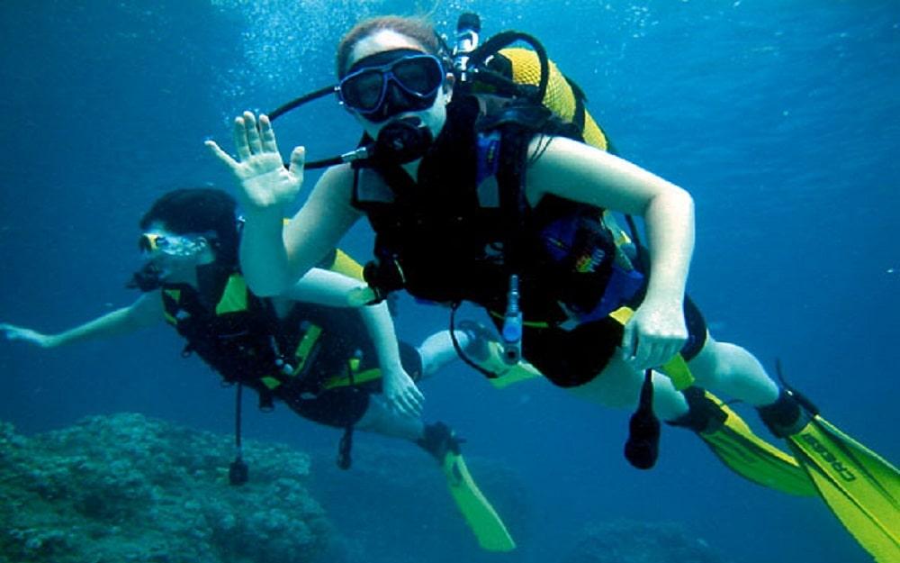 Aprende a bucear en Lanzarote… ¡En familia o con amigos!
